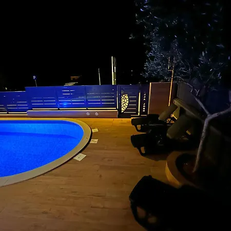 Sanja - With A Large Covered Terrace And Pool Banjole