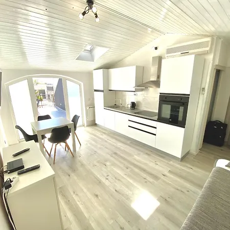 Sanja - With A Large Covered Terrace And Pool Banjole