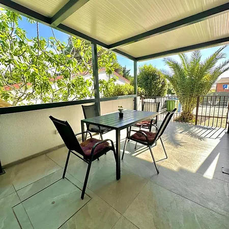Sanja - With A Large Covered Terrace And Pool Apartment Banjole