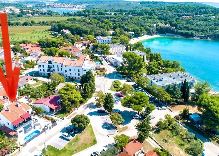 Διαμέρισμα Sanja - With A Large Covered Terrace And Pool Banjole